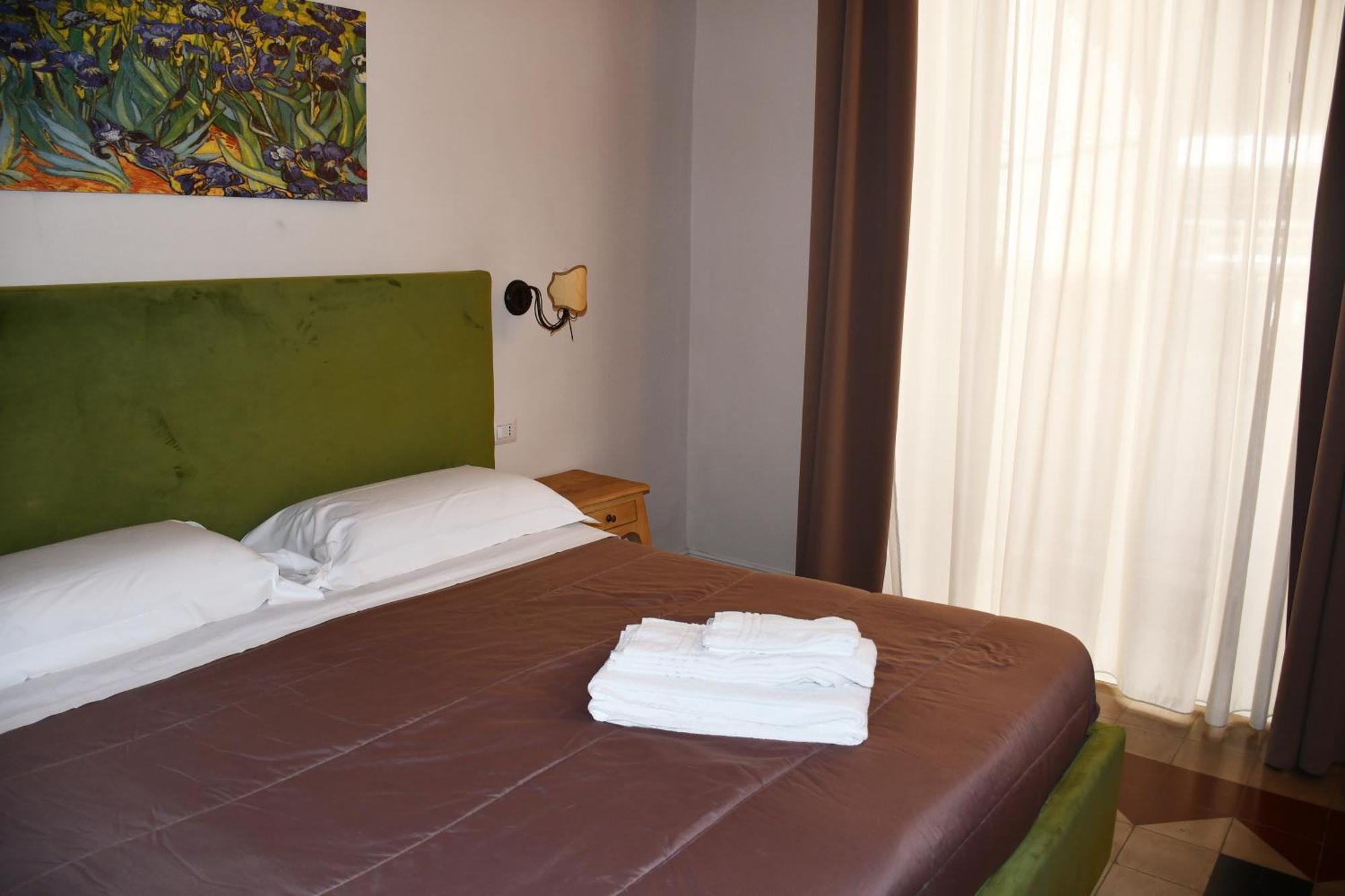 B&B Romeo Luxury Rooms Katania Zewnętrze zdjęcie